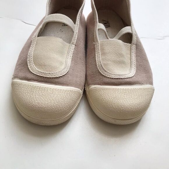 Zara neutral canvas ballet flats  EUC  size 27(10 - toddler) - Picture 4 of 6